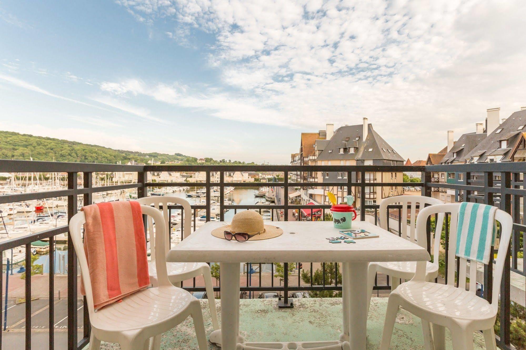 Apart-hotel Pierre & Port Guillaume